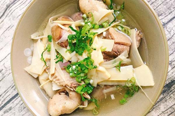 Vịt xào dứa và vịt xào măng