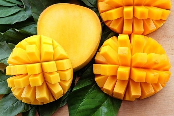 Chè xoài bột báng