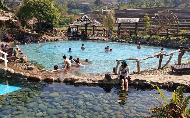 Suối khoáng nóng Trạm Tấu