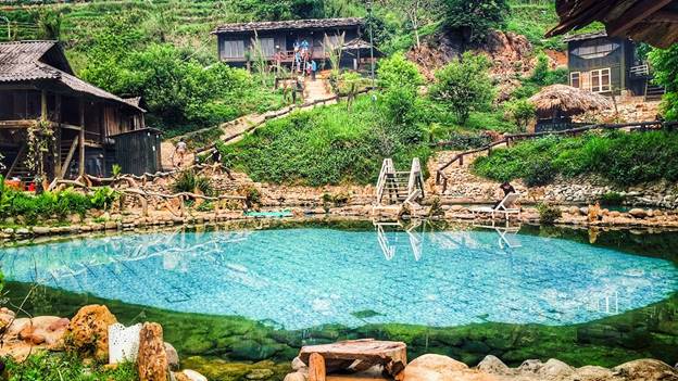Suối khoáng nóng Trạm Tấu