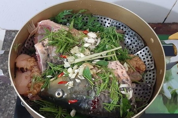 Cá chép hấp bia
