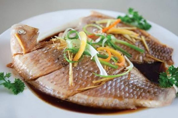 Món cá hấp xì dầu