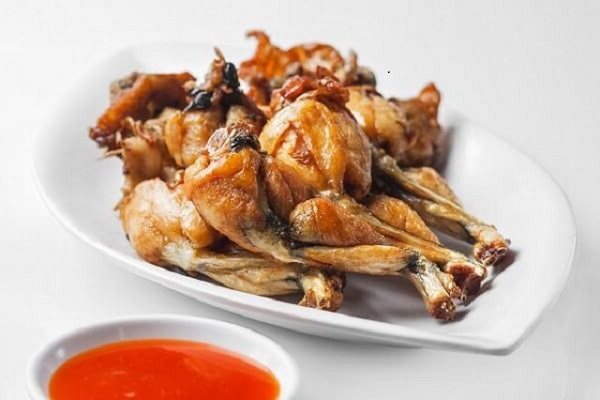 Ếch chiên nước mắm