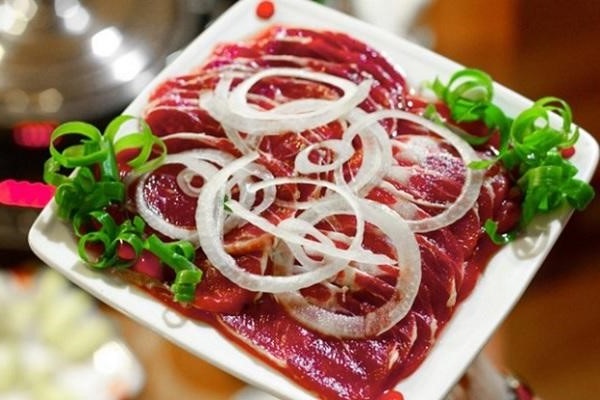 lẩu bò nhúng giấm