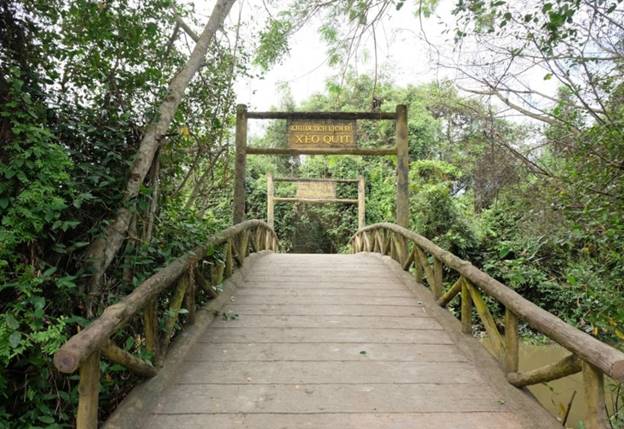Khu di tích Xẻo Quít 