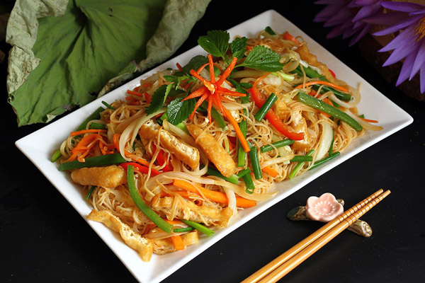 Bún Xào Chay