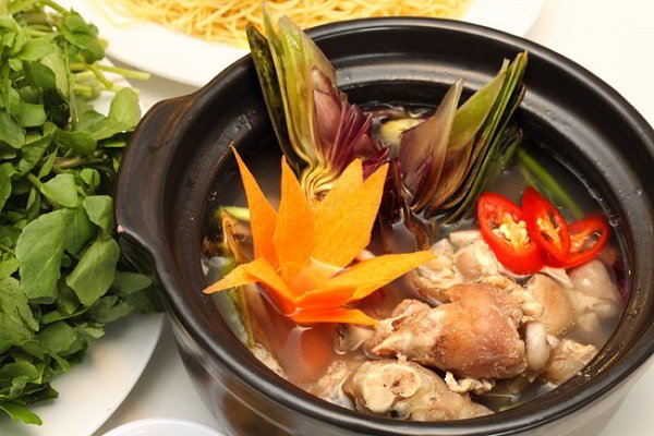 Canh atiso hầm giò heo