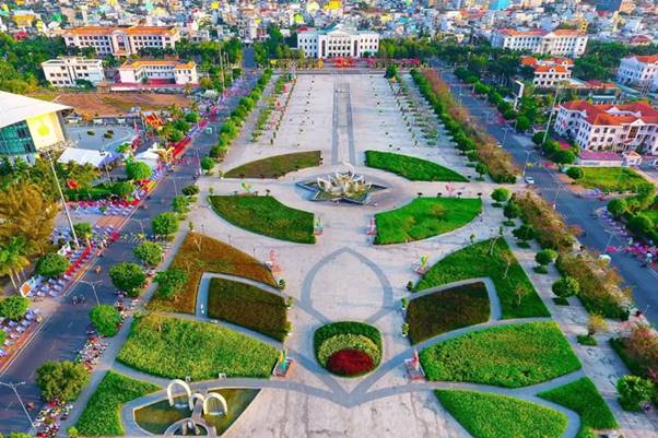 Quảng trường Hùng Vương Bạc Liêu 
