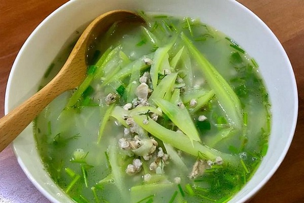 Canh bầu nấu tôm