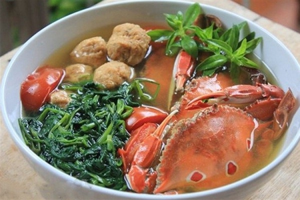 Canh ghẹ nấu (rau muống, măng chua)