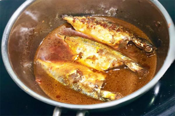 Cá bạc má kho tiêu