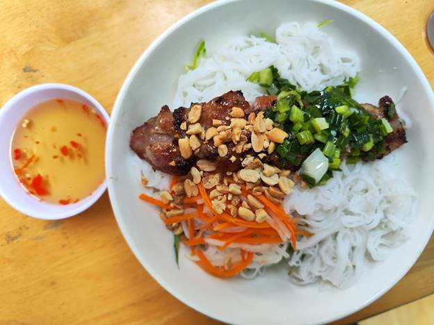 Bún thịt nướng Sài Gòn