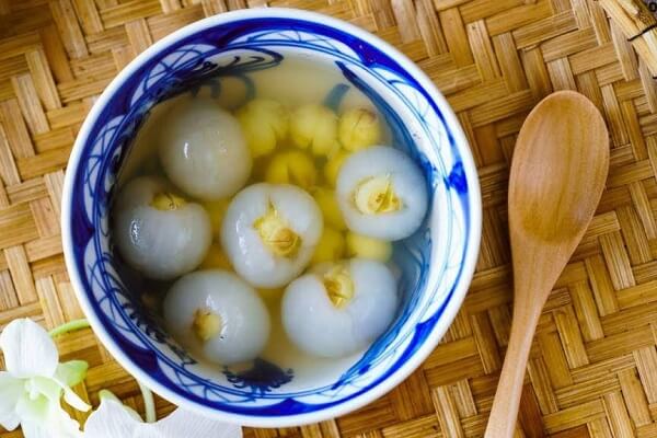 chè hạt sen long nhãn